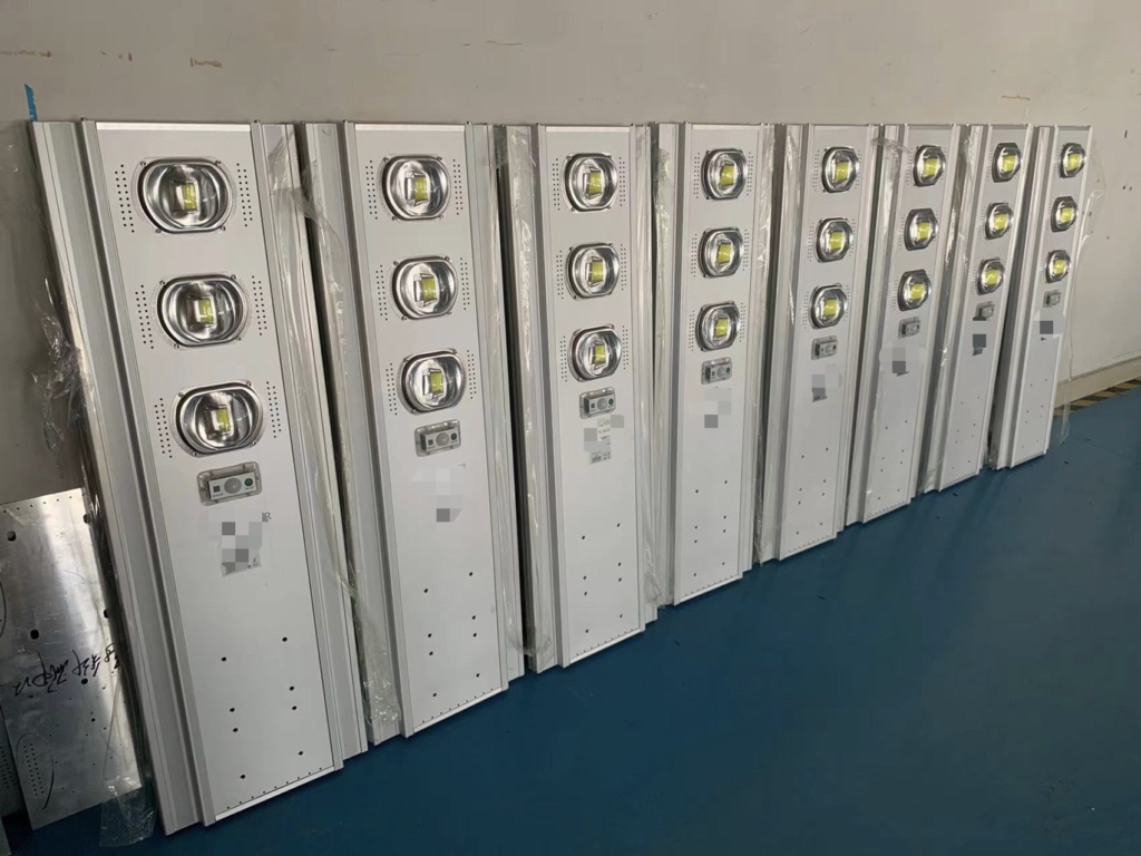 integrated solar light